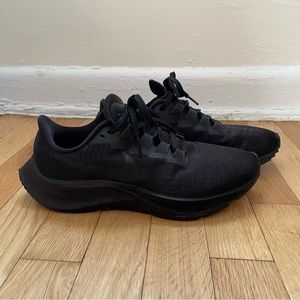 NIKE Pegasus 37 Running Sneakers Black